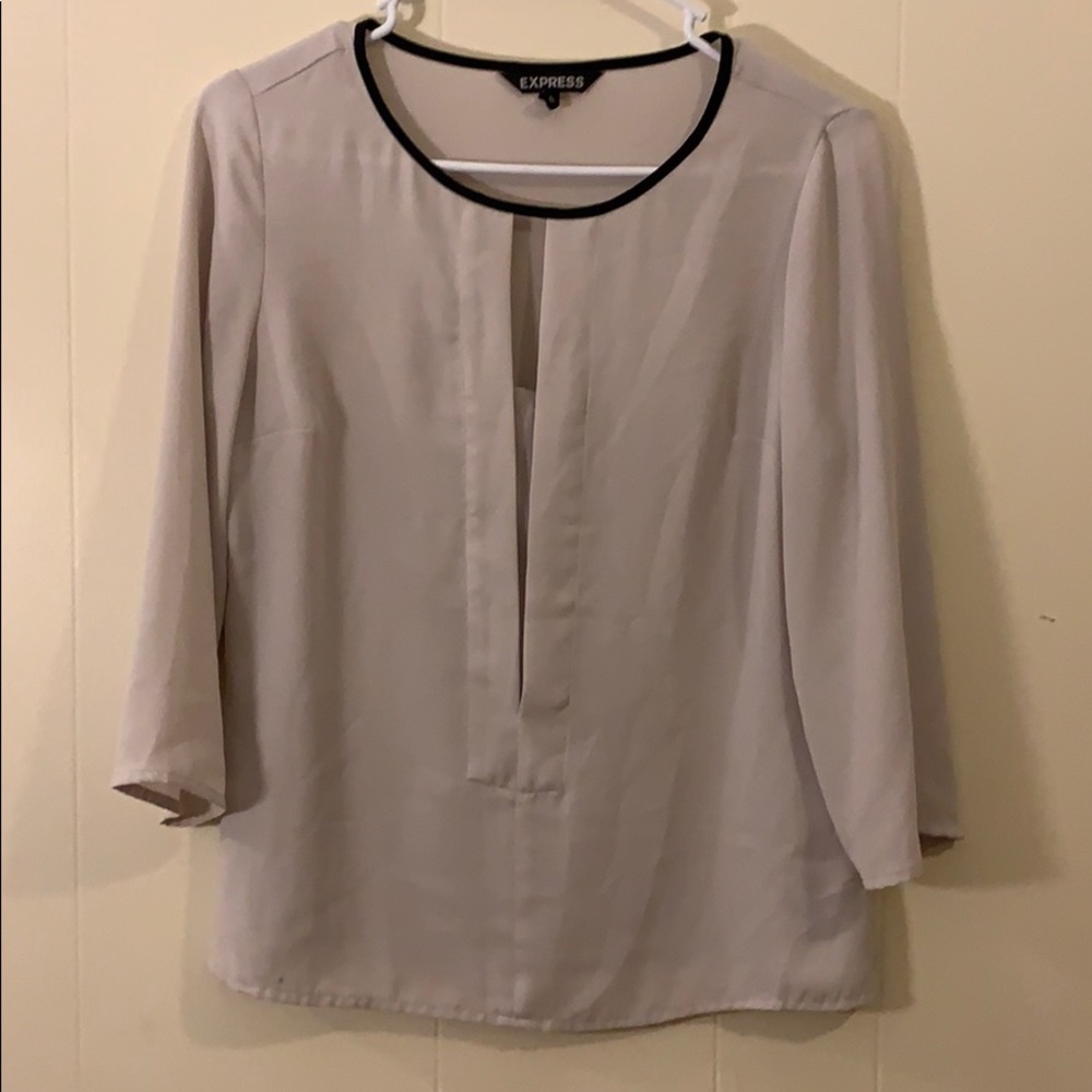 3/4 sleeve shirt